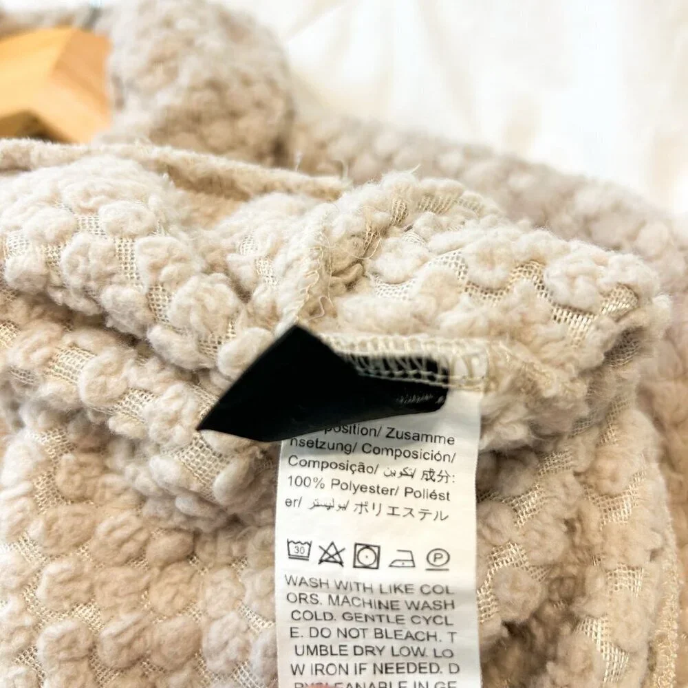 Shein Beige Textured Fleece Pullover Medium Long Sleeve 1/4 Zip Cozy Sweatshirt